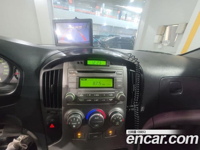 Hyundai Grand Starex CVX Luxury, 2012 12