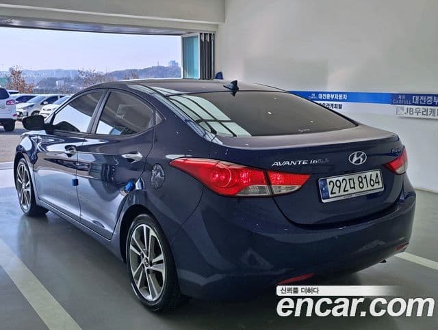 Hyundai Avante MD Luxury, 2012 2