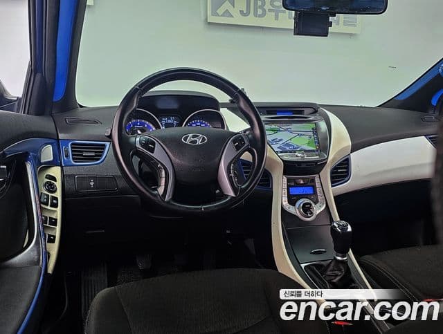 Hyundai Avante MD Luxury, 2012 10