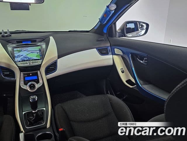 Hyundai Avante MD Luxury, 2012 13