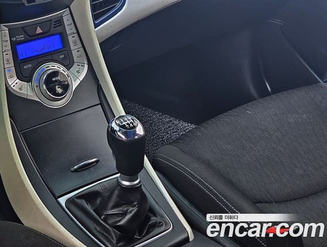 Hyundai Avante MD Luxury, 2012 18