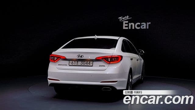 Hyundai LF Sonata 2.0 Smart, 2015 4