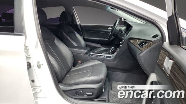 Hyundai LF Sonata 2.0 Smart, 2015 11