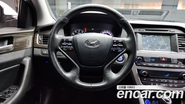 Hyundai LF Sonata 2.0 Smart, 2015 13