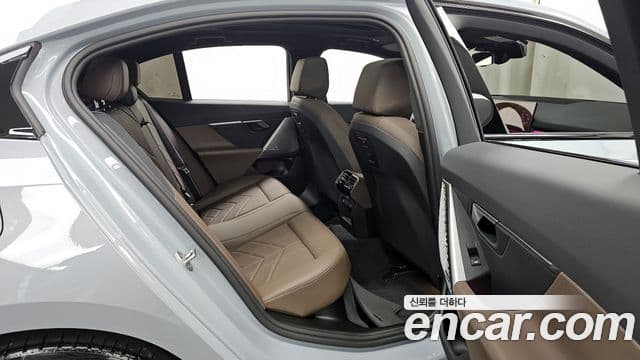 BMW 5시리즈 (G60) 520i Special Edition, 2025 12