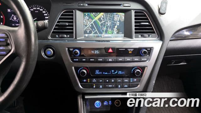 Hyundai LF Sonata 1.7 дизель Smart, 2016 15