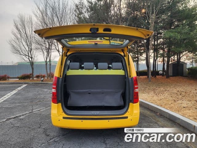 Hyundai Grand Starex детский перевозочный автомобиль, 2017 12