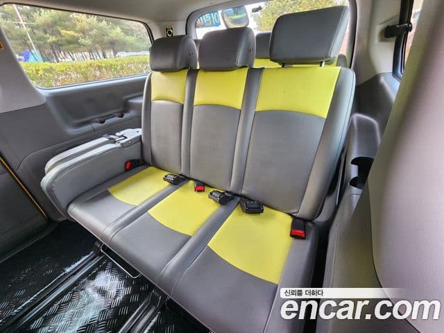 Hyundai Grand Starex детский перевозочный автомобиль, 2017 15