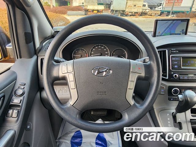 Hyundai Grand Starex детский перевозочный автомобиль, 2017 18