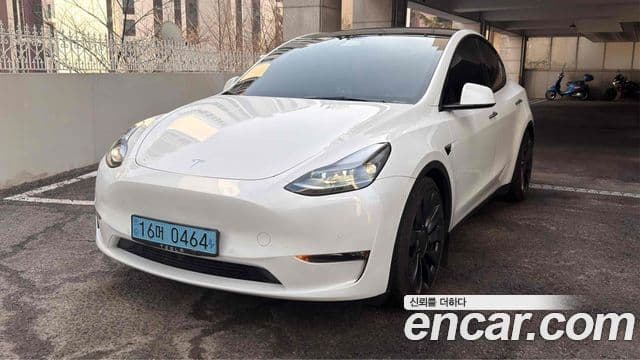 Tesla модель Y performance, 2022 1