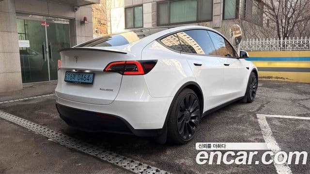 Tesla модель Y performance, 2022 все фото