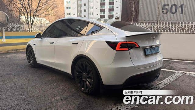 Tesla модель Y performance, 2022 7