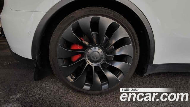 Tesla модель Y performance, 2022 12