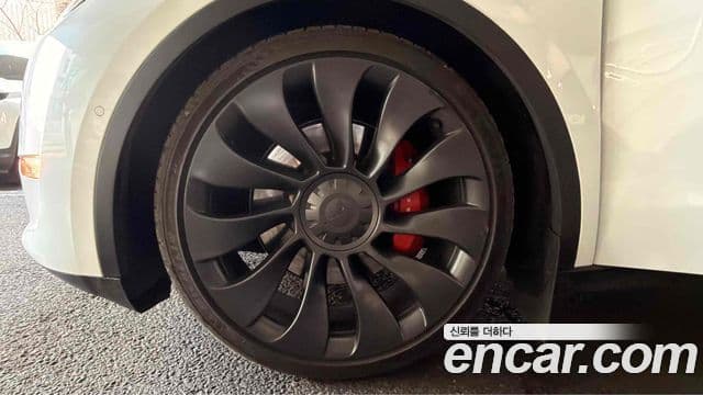 Tesla модель Y performance, 2022 14