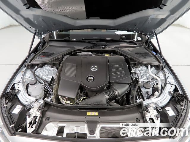 Mercedes-Benz E-класс W214 Avantgarde, 2025 19