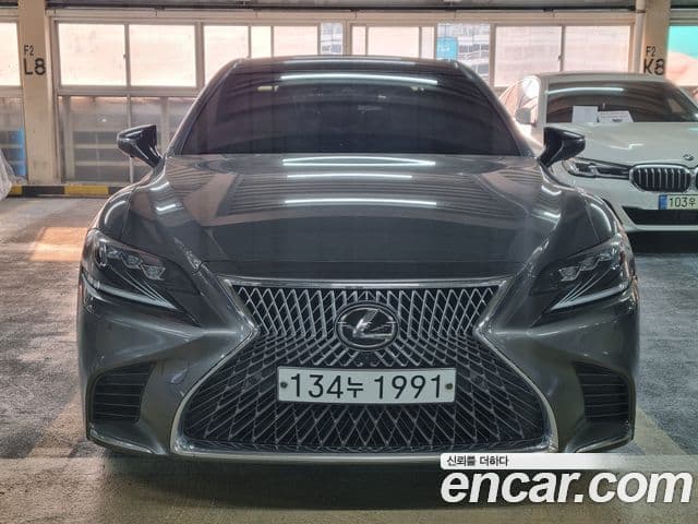 Lexus LS500 5세대 3.5 Platinum AWD, 2020 1