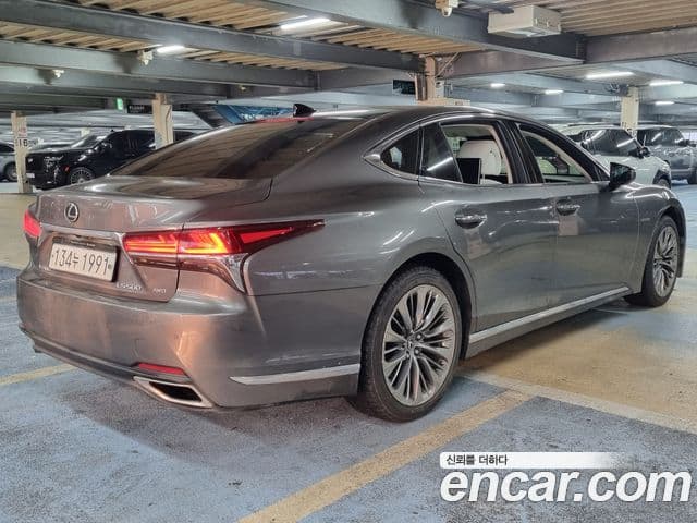 Lexus LS500 5세대 3.5 Platinum AWD, 2020 4