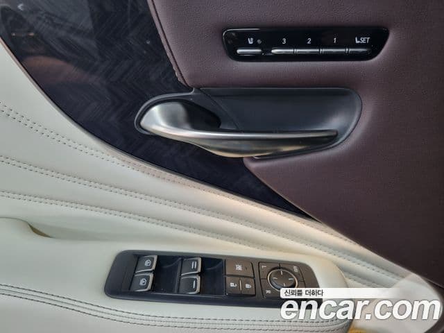 Lexus LS500 5세대 3.5 Platinum AWD, 2020 12