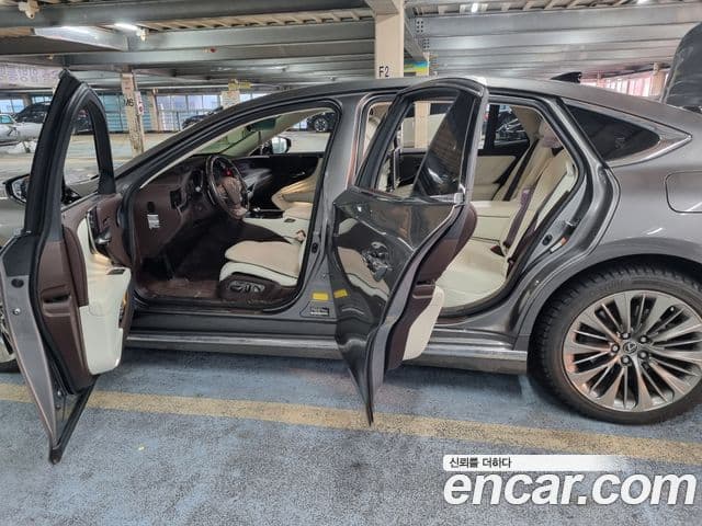 Lexus LS500 5세대 3.5 Platinum AWD, 2020 18