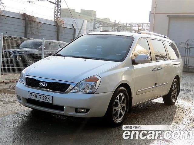 Kia Carnival R Premium, 2013 2