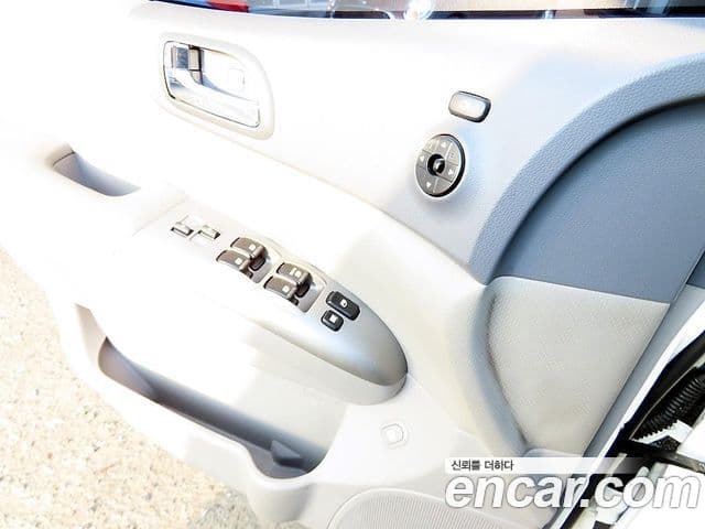 Kia Carnival R Premium, 2013 12