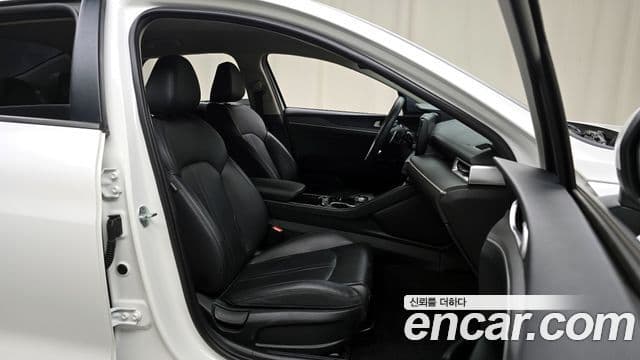 Kia K5 3세대 Trendy, 2021 10