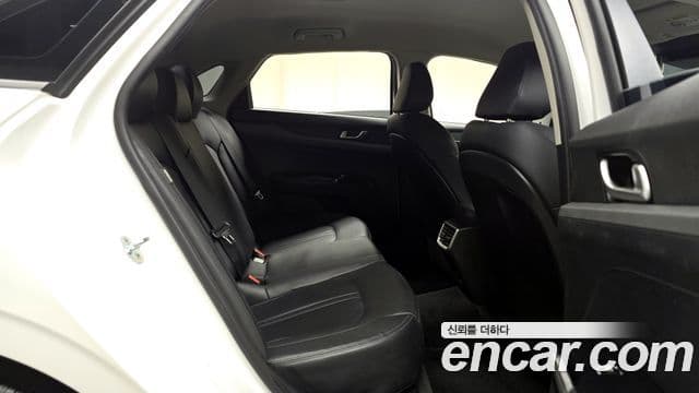 Kia K5 3세대 Trendy, 2021 12