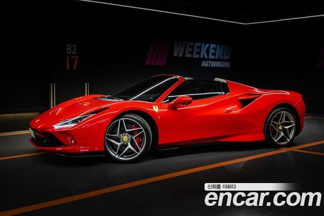 Ferrari F8 스파이더 3.9 V8, 2021 2