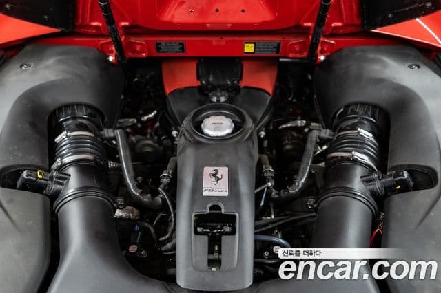 Ferrari F8 스파이더 3.9 V8, 2021 все фото