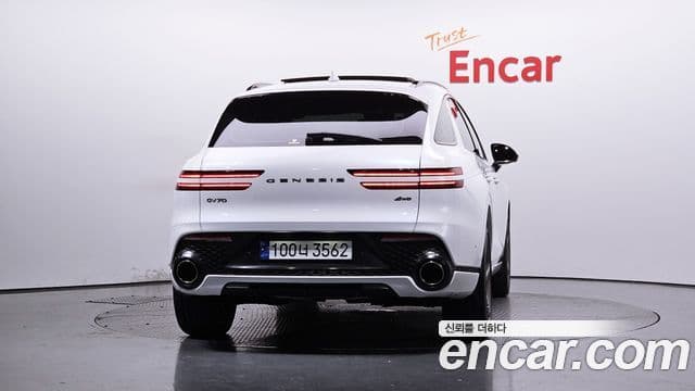 Genesis GV70, 2024 4