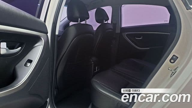 Hyundai i30(новый кузов / новое поколение) 1.6 GDI Extreme, 2012 15