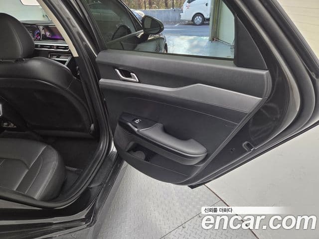 Kia K5 3세대 Trendy, 2021 13