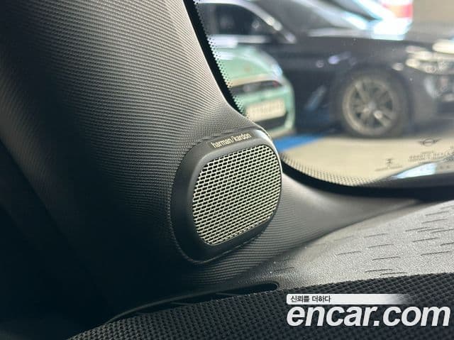 Mini Cooper S 4세대 JCW, 2025 17