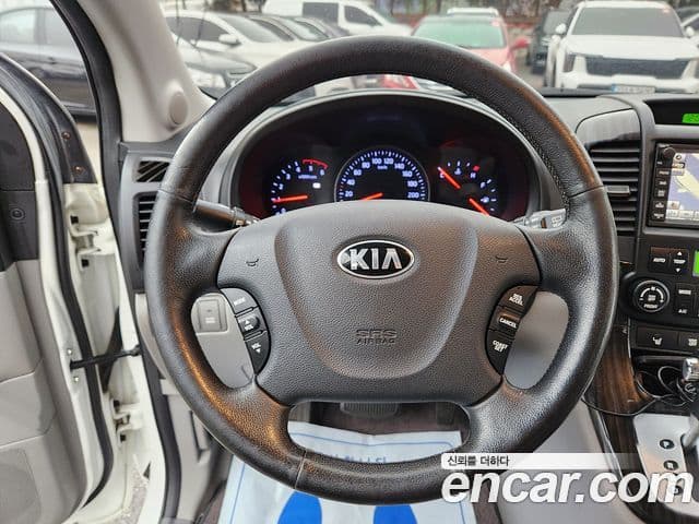 Kia Carnival R топовая версия, 2013 15
