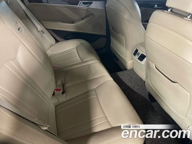 Genesis G80 Premium Luxury, 2018 18