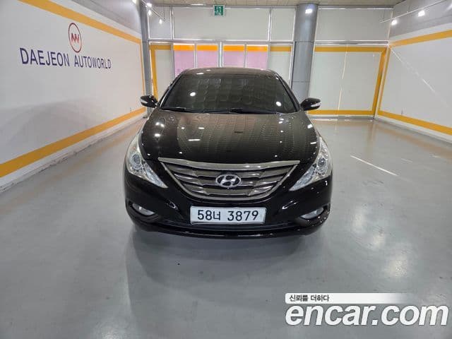 Hyundai YF Sonata топовая версия, 2010 1