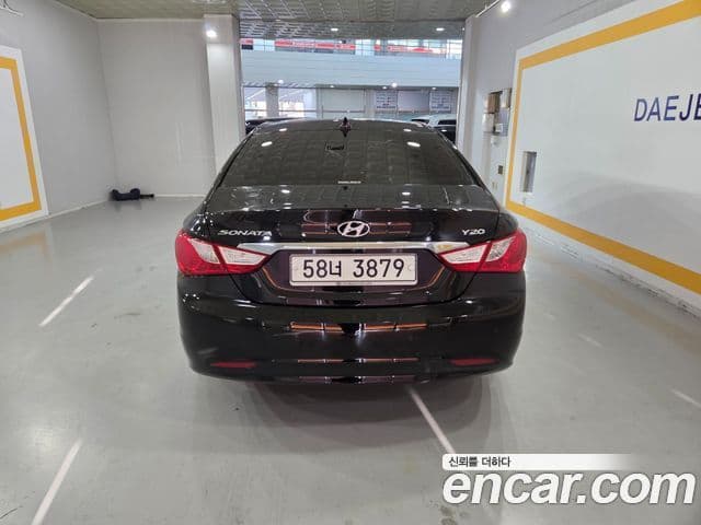 Hyundai YF Sonata топовая версия, 2010 4