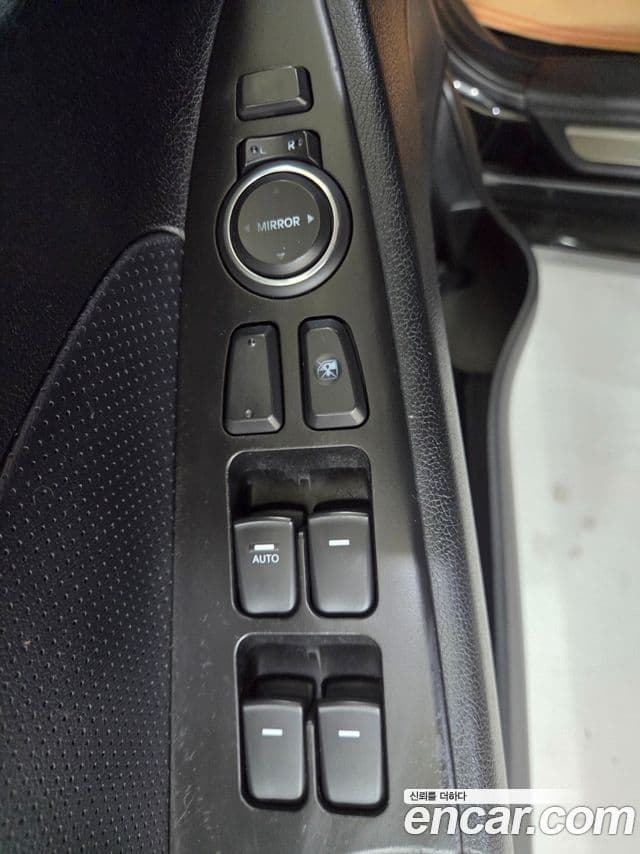 Hyundai YF Sonata топовая версия, 2010 10