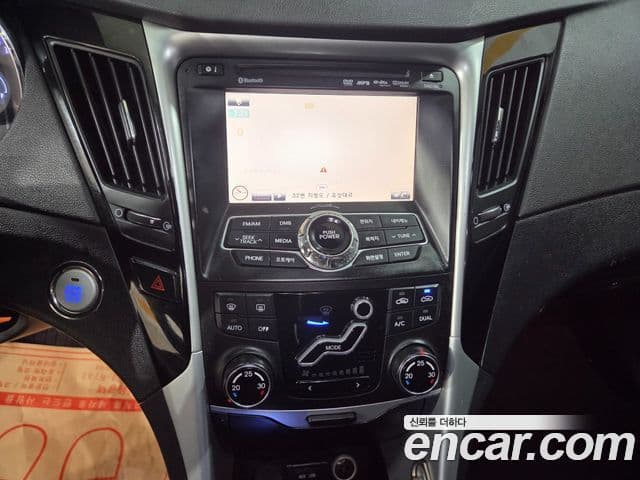 Hyundai YF Sonata топовая версия, 2010 15