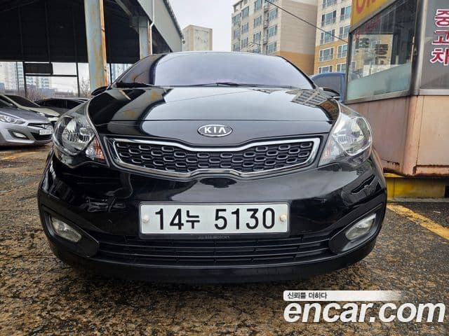 Kia All New Pride Prestige, 2012 1