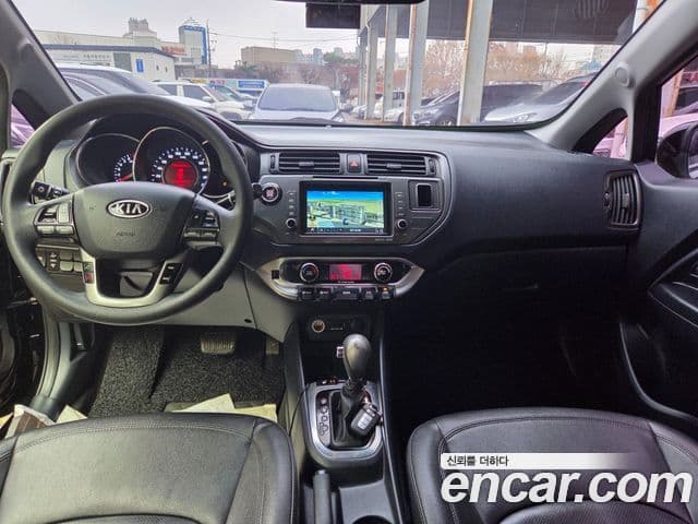 Kia All New Pride Prestige, 2012 8