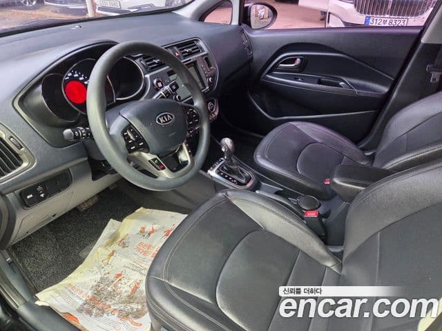 Kia All New Pride Prestige, 2012 9