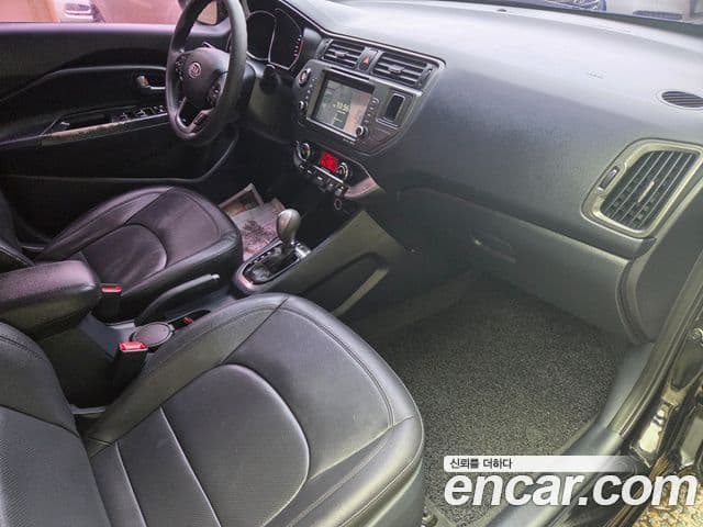 Kia All New Pride Prestige, 2012 10