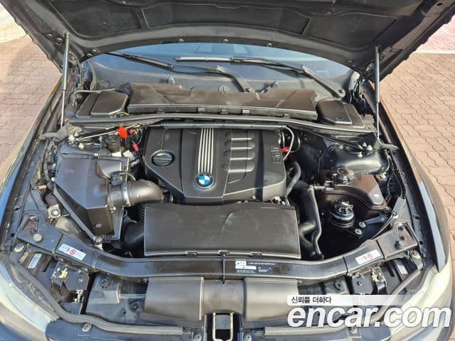 BMW 3시리즈 (E90) 320d седан навигация пакет, 2011 10
