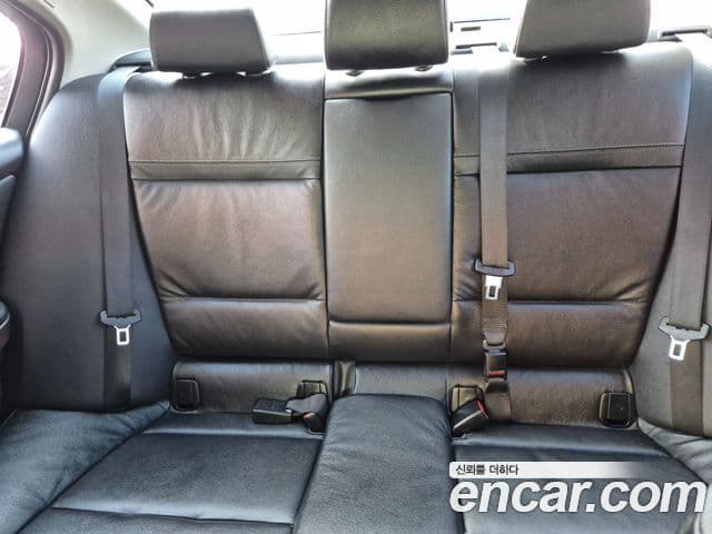 BMW 3시리즈 (E90) 320d седан навигация пакет, 2011 15