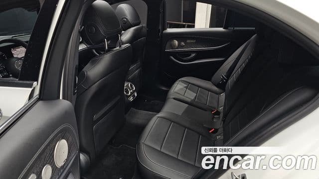 Mercedes-Benz E-класс W213 AMG Line, 2022 12