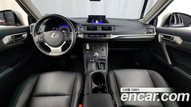 Lexus CT200h ZWA10, 2018 7