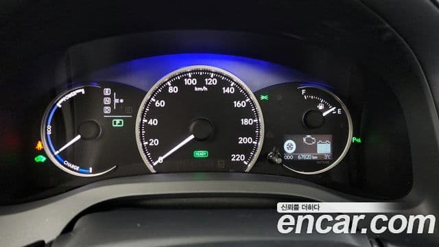 Lexus CT200h ZWA10, 2018 8