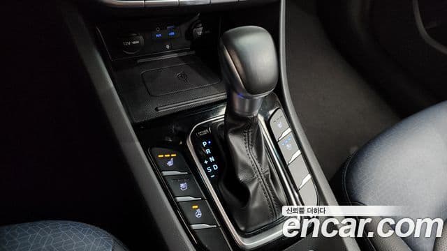 Hyundai Ioniq гибрид, 2016 9