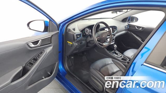 Hyundai Ioniq гибрид, 2016 10